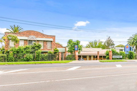 Comfort Inn Greenborough - Coogee Beach Accommodation 1