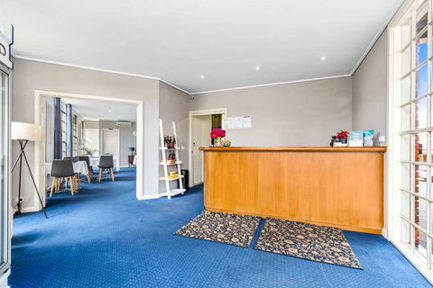 Comfort Inn Greenborough - Coogee Beach Accommodation 2
