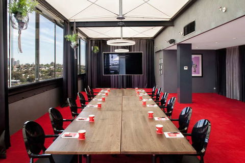 The Cullen Melbourne - Art Series - Coogee Beach Accommodation 2