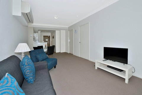 Dolphin Quay Apartment Hotel - Coogee Beach Accommodation 2