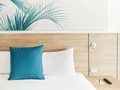 Novotel Cairns Oasis Resort - Coogee Beach Accommodation 2