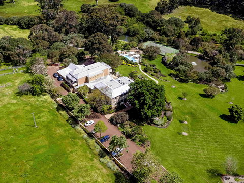 Grand Mercure Basildene Manor - Coogee Beach Accommodation 1