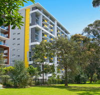 Astra Apartments MacQuarie Park - Coogee Beach Accommodation
