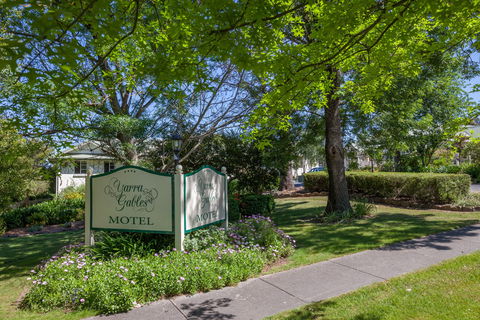 Yarra Gables Motel - Coogee Beach Accommodation 0