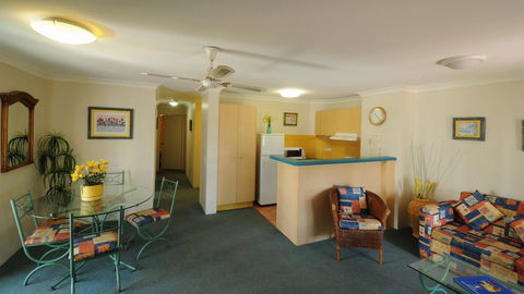 Aruba Beach Resort - Coogee Beach Accommodation 1