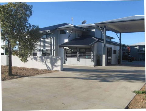 Royal Motel Miles - Coogee Beach Accommodation 0