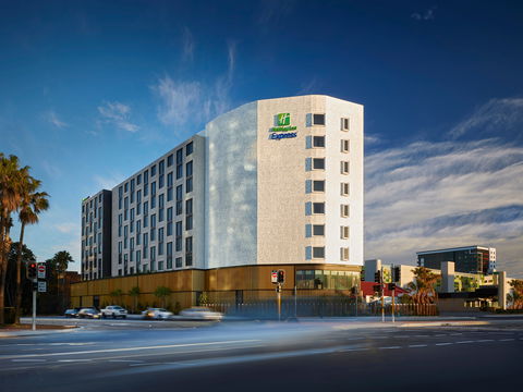 Holiday Inn Express Sydney Airport - Coogee Beach Accommodation 2