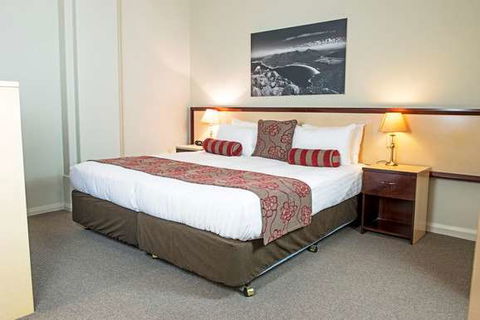 Mantra One Sandy Bay Road - Coogee Beach Accommodation 2