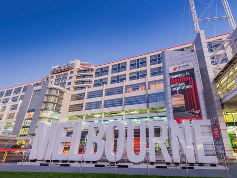 PARKROYAL Melbourne Airport - Coogee Beach Accommodation 1
