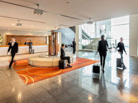 PARKROYAL Melbourne Airport - Coogee Beach Accommodation 2