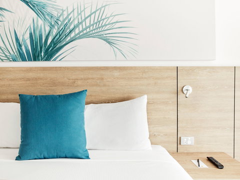 Novotel Cairns Oasis Resort - Coogee Beach Accommodation 2