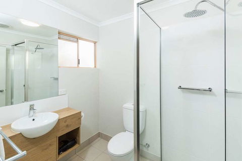 NIghtcap At Balaclava Hotel - Coogee Beach Accommodation 0