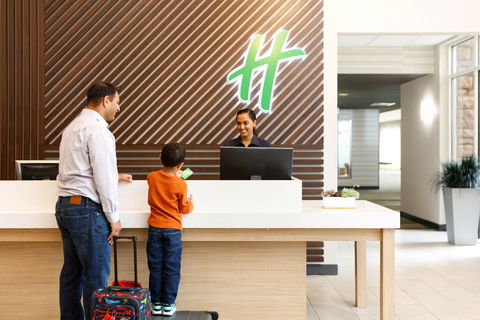 Holiday Inn Dandenong - Coogee Beach Accommodation 2