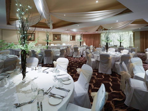 Grand Mercure The Hills Lodge - Coogee Beach Accommodation 6