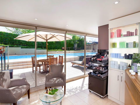 Grand Mercure The Hills Lodge - Coogee Beach Accommodation 14