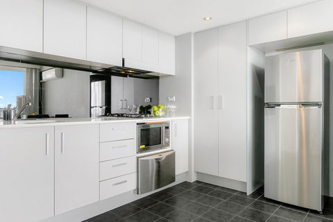 Astra Apartments Parramatta - Coogee Beach Accommodation 4