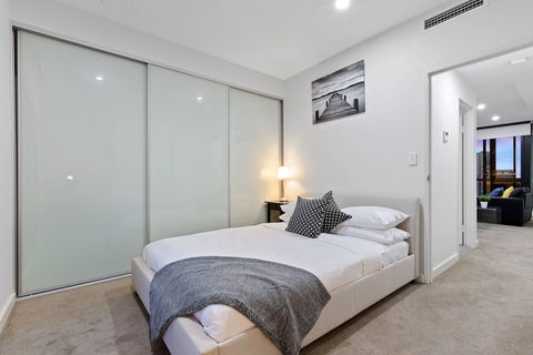 Astra Apartments Parramatta - Skyrise - Coogee Beach Accommodation 15