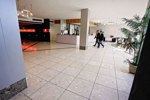 Golden Pebble Hotel - Coogee Beach Accommodation 10