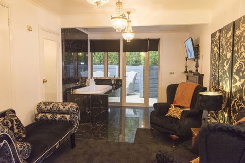 Adeline Bed & Breakfast - Coogee Beach Accommodation 7