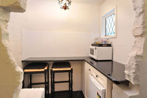 Adeline Bed & Breakfast - Coogee Beach Accommodation 12