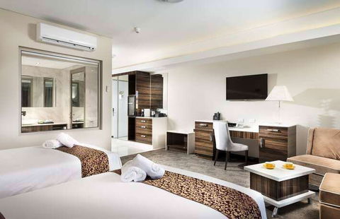 Swan River Hotel - Coogee Beach Accommodation 3