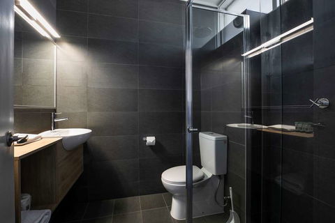 Nightcap At Sandown Park Hotel - Coogee Beach Accommodation 5