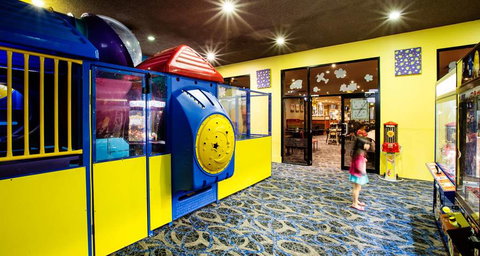 Sandbelt Club Hotel - Coogee Beach Accommodation 9