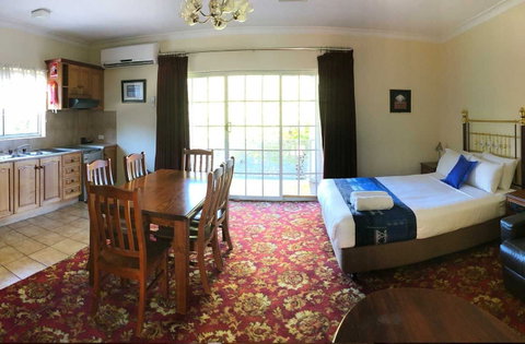 Meramie Motor Inn - Coogee Beach Accommodation 3
