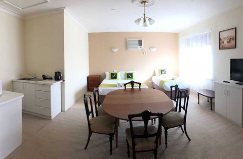 Meramie Motor Inn - Coogee Beach Accommodation 5