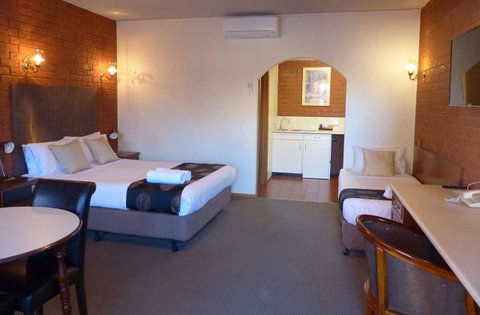Meramie Motor Inn - Coogee Beach Accommodation 7
