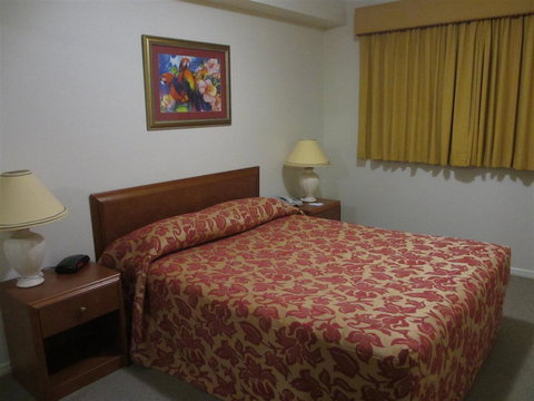 Springwood Tower Apartment Hotel - Coogee Beach Accommodation 1