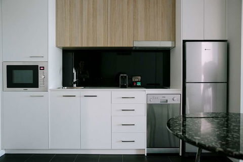 Avenue Hotel Canberra - Coogee Beach Accommodation 7