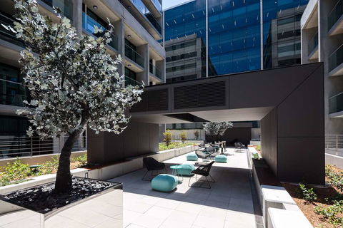 Avenue Hotel Canberra - Coogee Beach Accommodation 11