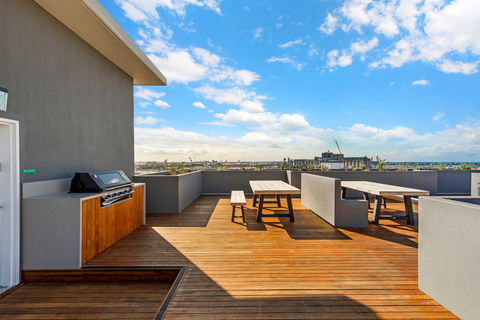 Astra Apartments Newcastle - Coogee Beach Accommodation 0