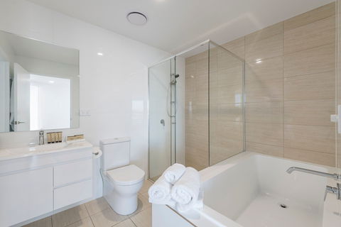 Astra Apartments Newcastle - Coogee Beach Accommodation 5