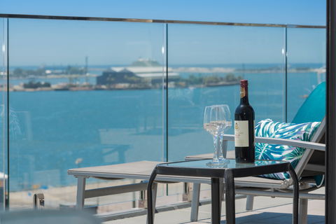 Astra Apartments Newcastle - Coogee Beach Accommodation 17