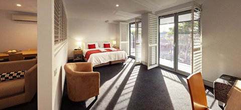 Crown on Darby - Coogee Beach Accommodation 4