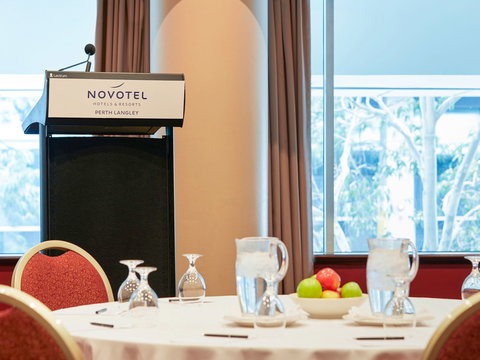 Novotel Perth Langley - Coogee Beach Accommodation 8
