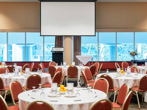 Novotel Perth Langley - Coogee Beach Accommodation 9