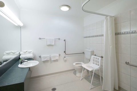 Best Western Crystal Inn - Coogee Beach Accommodation 12