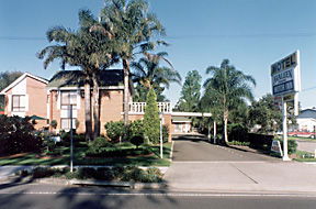 Avaleen Lodge Motor Inn - Coogee Beach Accommodation 0