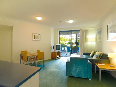 Oaks Calypso Plaza Resort - Coogee Beach Accommodation 5