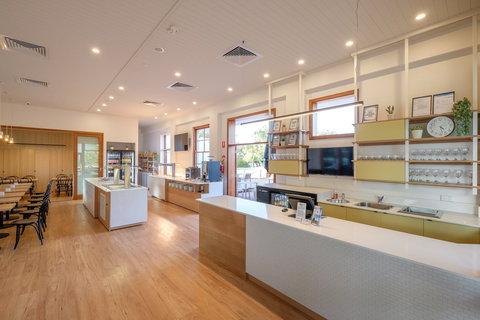 Barney Beach Accommodation Centre - Coogee Beach Accommodation 8