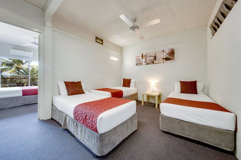 Camelot Motel - Coogee Beach Accommodation 4