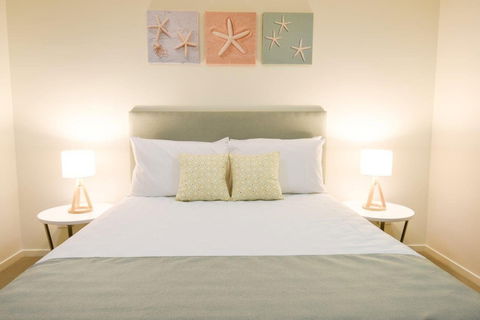Direct Hotels - Breeze On Brightwater - Coogee Beach Accommodation 1