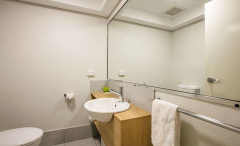 Kawana Waters Hotel By NightCap - Coogee Beach Accommodation 3