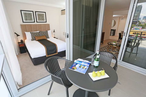 Alex Perry Hotel And Apartments - Coogee Beach Accommodation 2