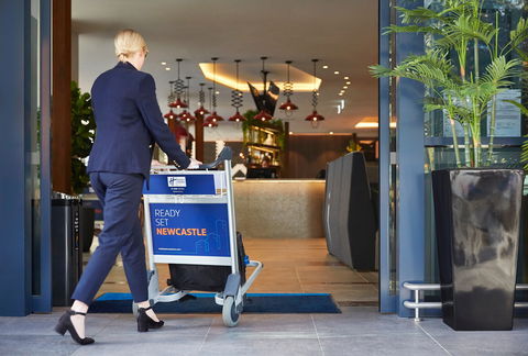 Holiday Inn Express Newcastle - Coogee Beach Accommodation 2