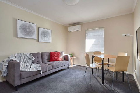 Elphin Villas - Coogee Beach Accommodation 1