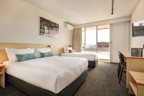 Nightcap At Waltzing Matilda Hotel - Coogee Beach Accommodation 2